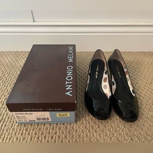 Antonio Melani Black Patent heels - Size 9.5